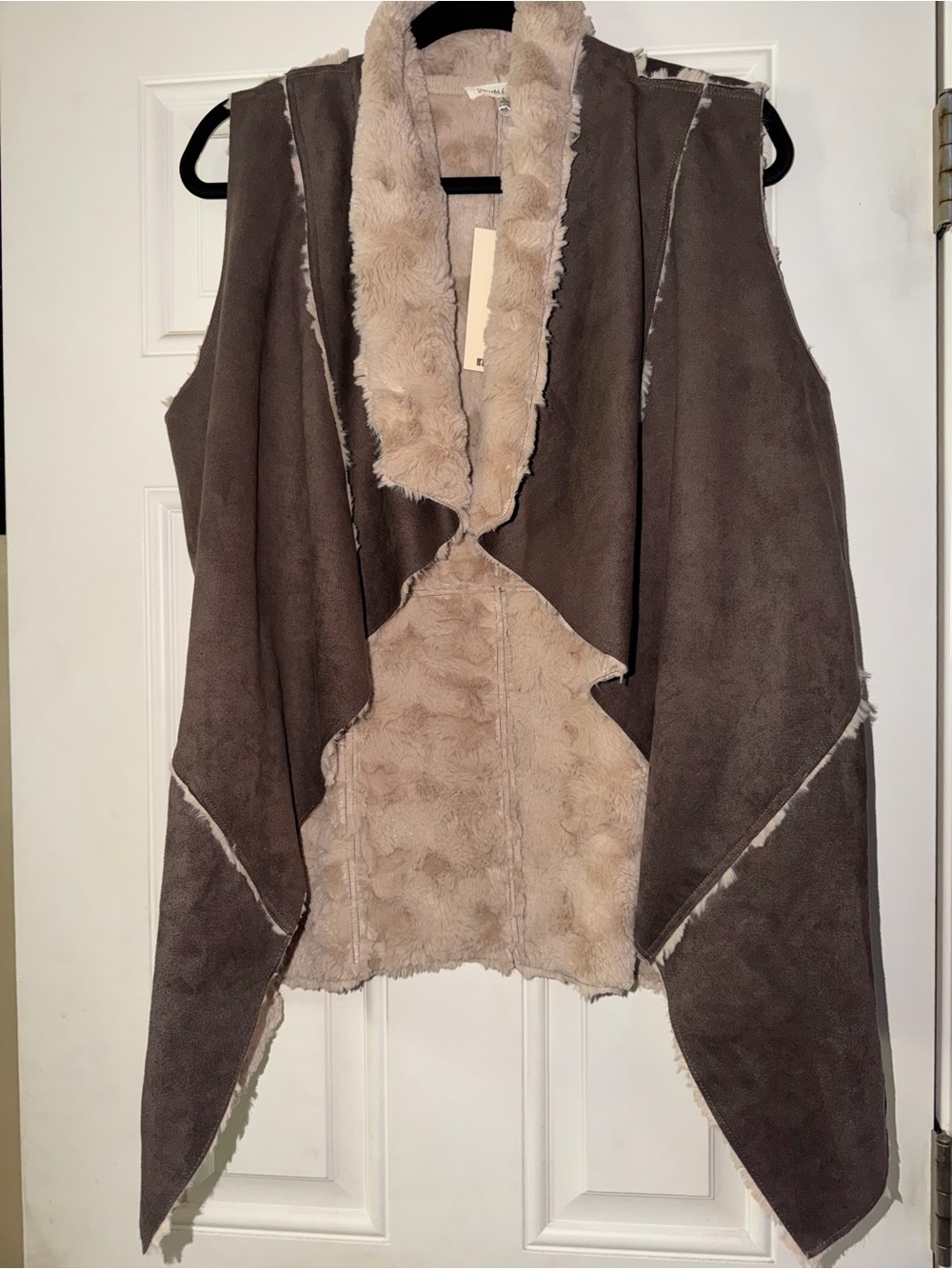 NWT Women’s Double Zero brand brown open Front Faux Shearling Vest size large